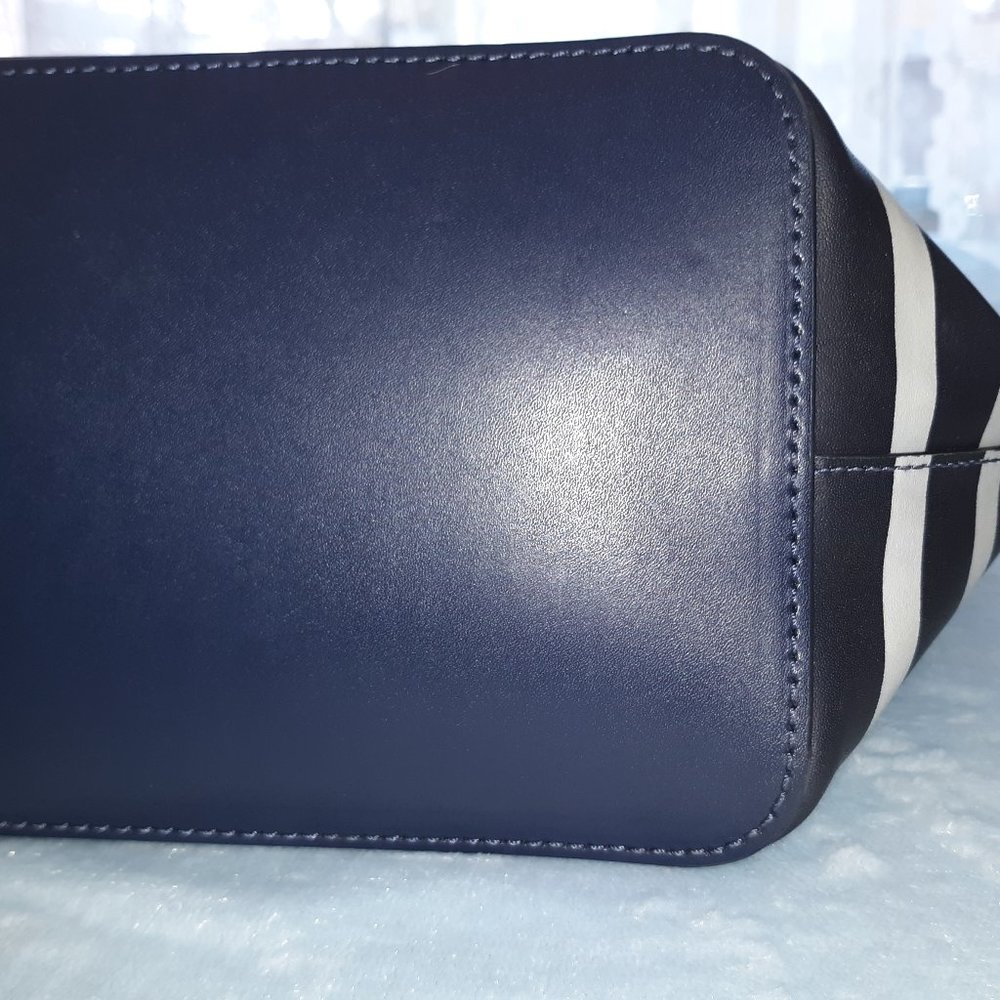 Kate Spade New York Janie medIum blue & white striped leather tote with charm - Picture 7 of 10